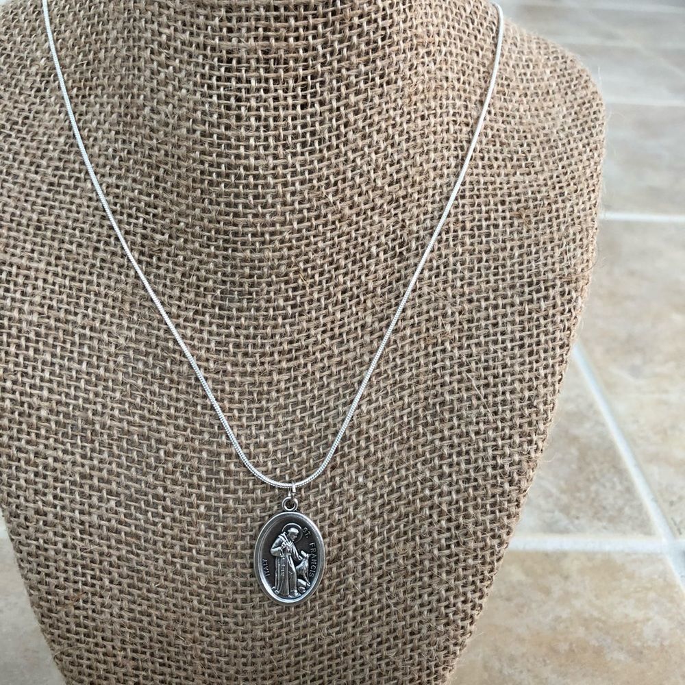 ST FRANCIS NECKLACE &CARDS SAVES PETS IN HIGH KILL S…